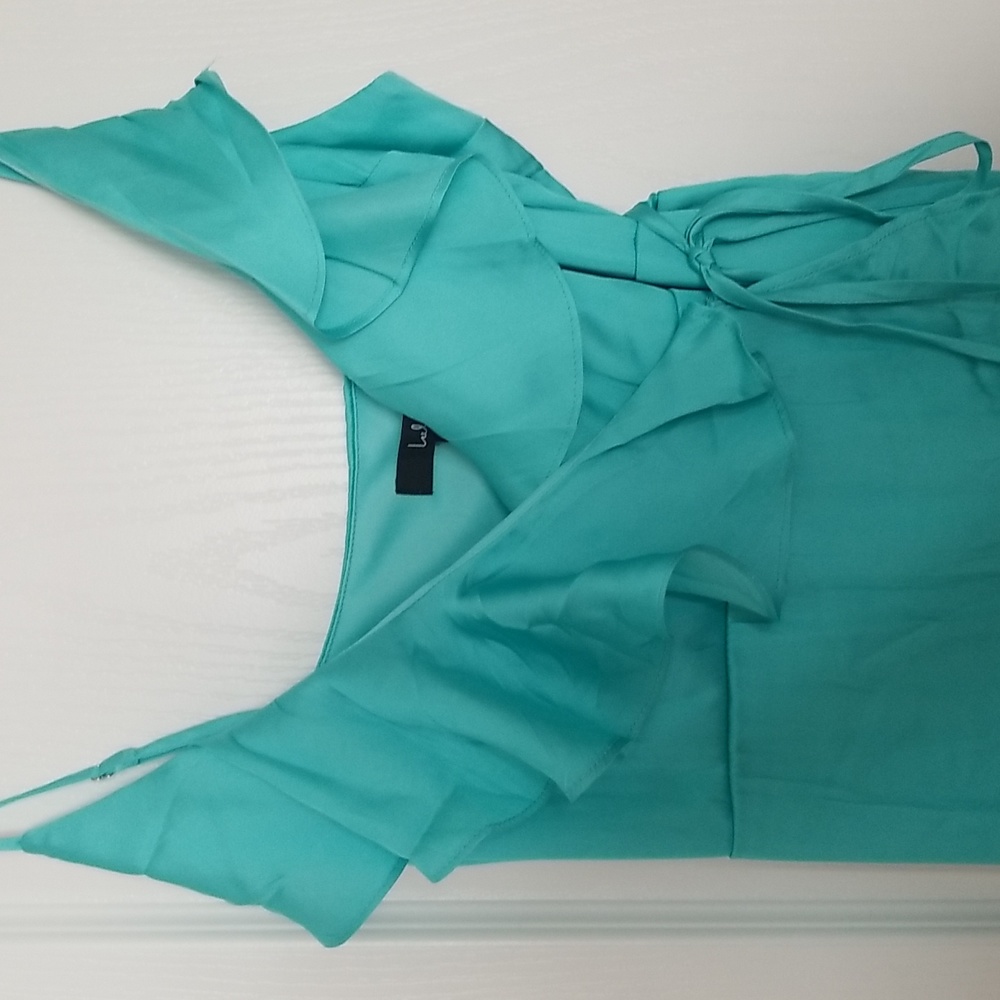 Lulu's wrap dresses - Picture 4 of 5